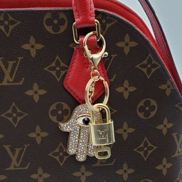 100% Auth Louis Vuitton Lock & Key with unbranded Bagcharm, Keycharm, Keychain - Picture 4 of 6